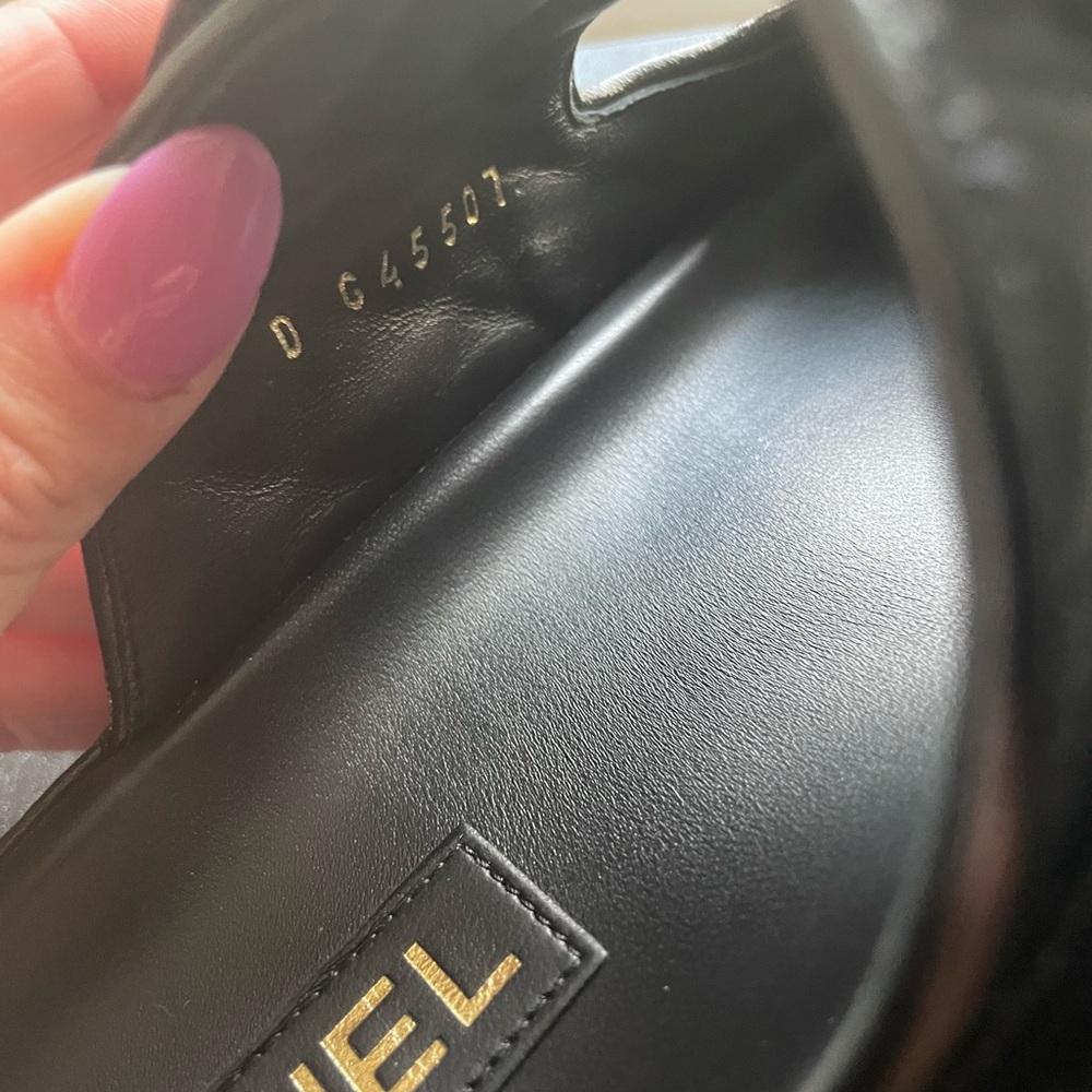 Size 40.5 CHANEL Black Lambskin DAD SLIDE sandals G45507 W/ receipt - Picture 15 of 16